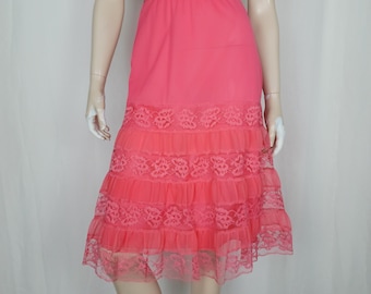 Vtg 1950s Aristocraft flouncy half slip pink nylon XS-S