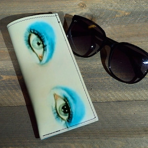 Bowie Eyes Leather Eyeglass Case: Designer Sunglasses Pouch
