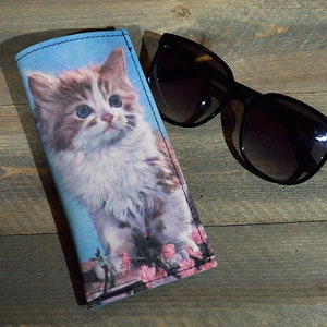 kitten eyeglass case, sunglasses case, leather glasses case, travel gift, designer eyelgasses pouch, reading glassses case, gift for her