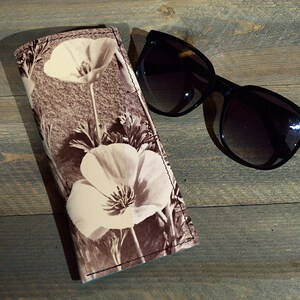 Poppies eyeglass case, sunglasses case, leather glasses case, travel gift, designer eyelgasses pouch, reading glassses case, gift for her