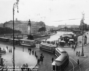 Vienne, Autriche Urania , Carte postale vintage, courrier passé, tramways vintage , Vues vintage de l’Autriche