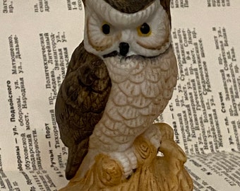 Vintage Polystone Owl Figurine: Miniature Eagle-Owl, 8cm