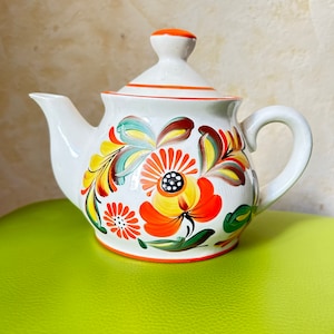 Vintage ceramic teapot Petrikovskaya Painting Ukrainian Ceramics