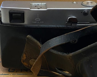 ビンテージフィルム写真カメラ Sokol オートマチックレンズ Industar