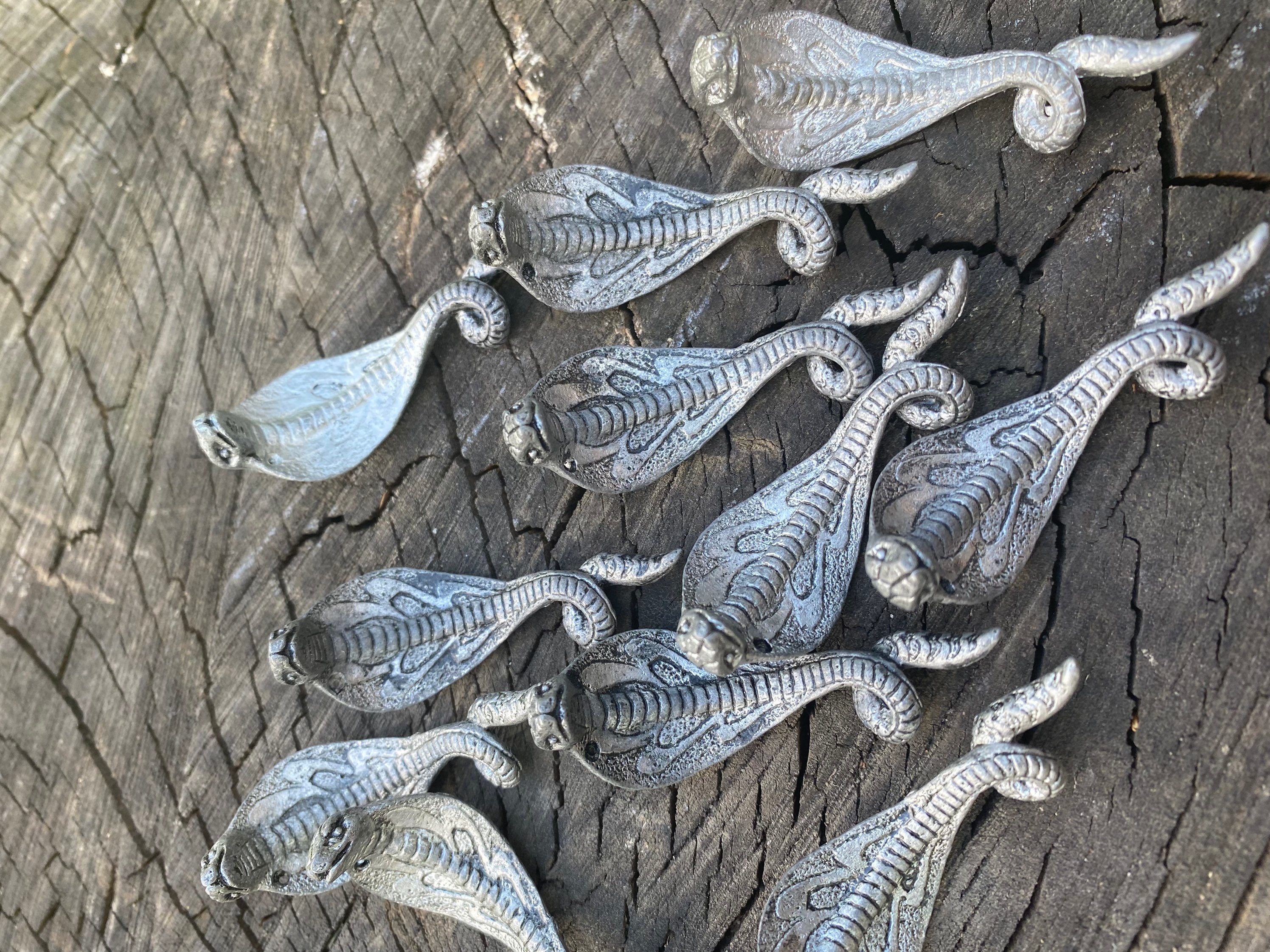 キングコブラの巣穴、小さな蛇、金属蛇コブラ - Etsy 日本