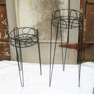 Vintage MCM black metal plant stand plant pot holder, cast iron, hairpin legs, rustic outdoor mid century farmhouse decor