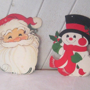 Paar vintage kartonnen kerststansvormen, sneeuwpop gezicht kerstman, Hallmark made in USA, jaren 70/80, kerstdecoratie wanddecoratie