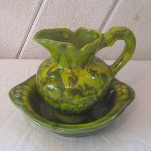 Swirled green pitcher and wash bowl, petite small vase, drip glaze, lime green, California pottery, mid century, farmhouse boho decor, USA