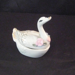 Vintage swan box bowl, lidded bowl, ring trinket box, white ceramic swan 3D roses pink blue, small ornate mid century 60s 70s