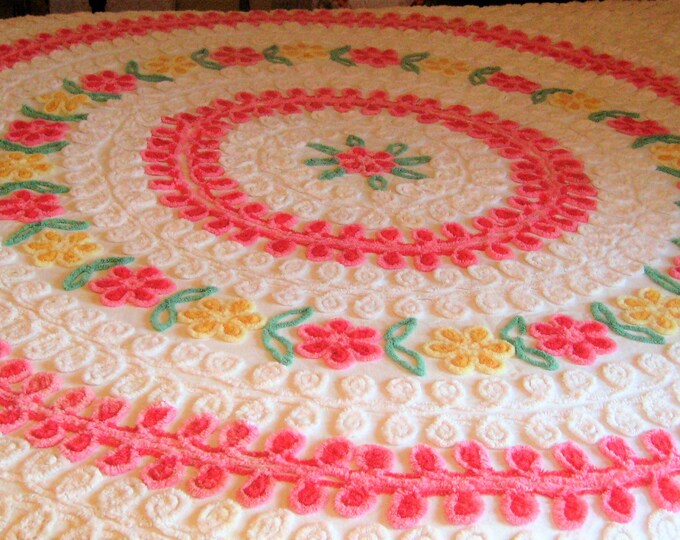 Antique Chenille Bedspread Pink Fuchsia White Floral Queen Etsy