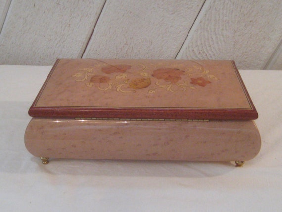 Antique decorative lucite box, footed musical jew… - image 5