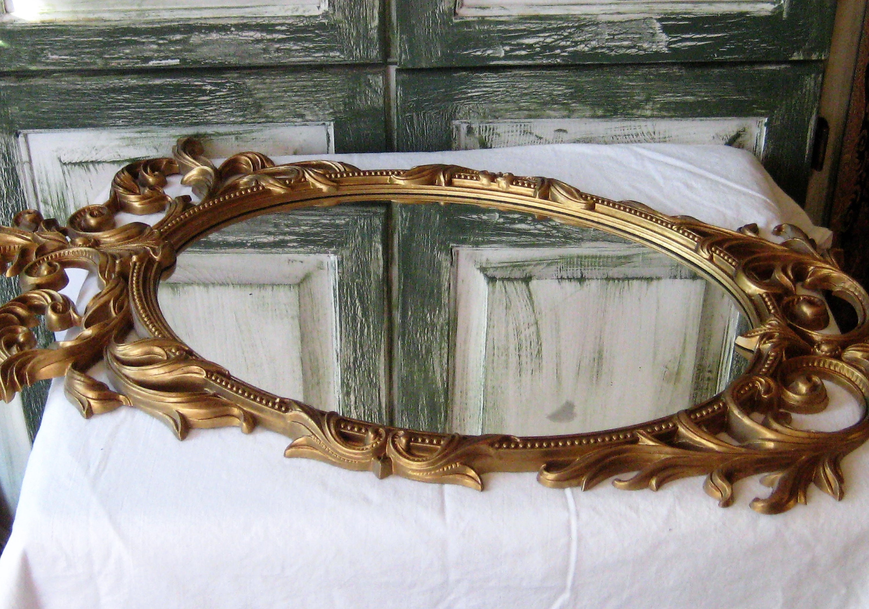 Sale Mid-Century GOLD SYROCO Round Oval Mirror Frame Flowers -  Portugal