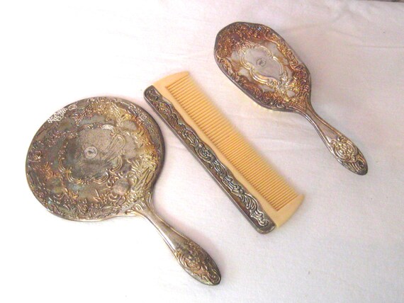 Vintage Hand Mirror Brush Comb Set, Silverplated Metal  display picture 1
