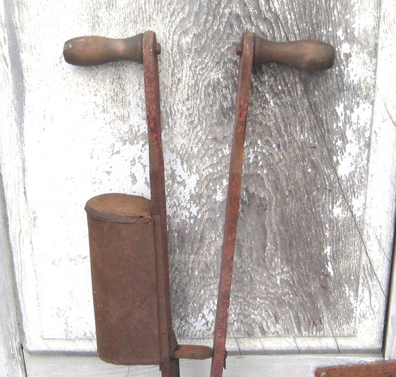 Antique wood seeder, barn red brown, rusty metal, vintage farm equipment, depression era, 20s 30s 40s, primitive prims farmhouse decor