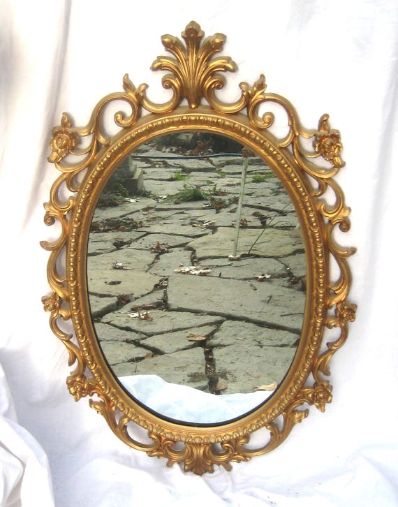 楕円形の金色壁掛け鏡 アンティーク 鏡 壁掛け Brass ブラス 真鍮