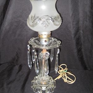 Antique clear glass table lamp, small petite accent light, frosted shade, leaded prisms, MCM mid century 40s 50s ornate decorative farmhouse