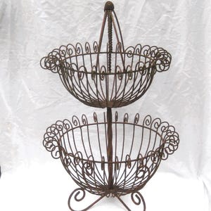 Vintage rusty metal fruit basket, two tiered brown metal planter, ornate curvy, 80s 90s, footed carrying handle, country farmhouse decor