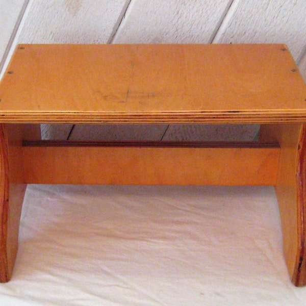 Vintage solid wood step stool, hand made foot stool, varnished lacquered solid pine wood, 1970s, one of a kind, farmhouse decor rare unusual