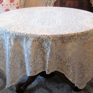 Vintage Quaker lace tablecloth, ivory rectangle tablecloth, large size 4 to 6 person, mid century 50s 60s, contry farmhouse decor, 58 x 74&quot;