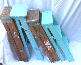 Vintage two foot wood ladder, brown beige turquoise mint green, wooden 2 foot ladder, plant stand, blue, 60s 70s, farmhouse decor