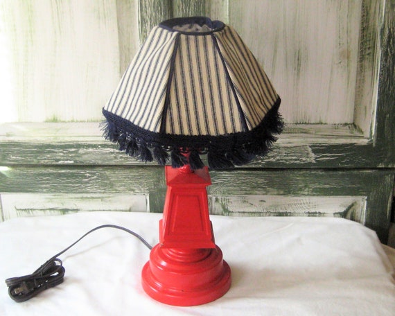Lampe Phare Rouge