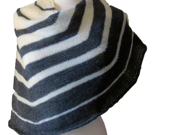 Sonar - Semi-Circular Knitted Shawl Pattern .pdf