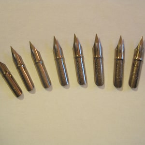 Lot of 8 Hunt School No. 56  Dip Pen Nibs, Round Point