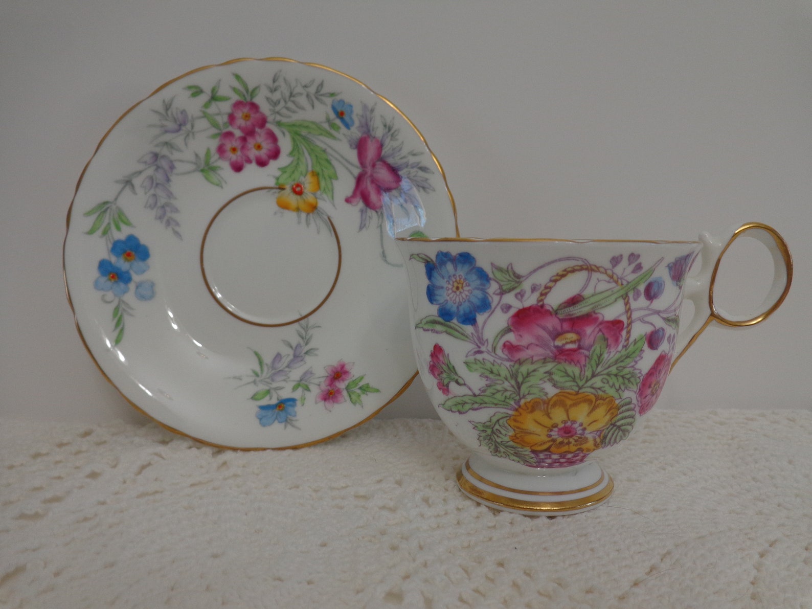 Vintage Delphine Bone China Tea Cup and Saucer, Teacup elizabeth Saucer