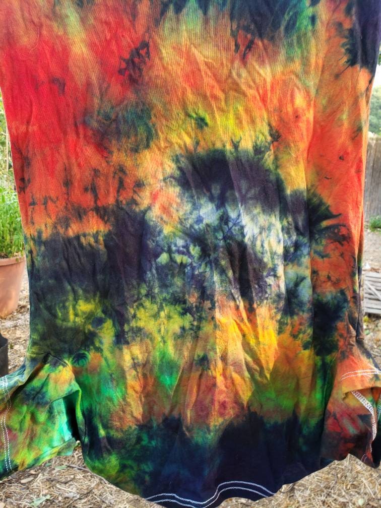 Tie dyed Ladies v neck size large nebula dye | Etsy