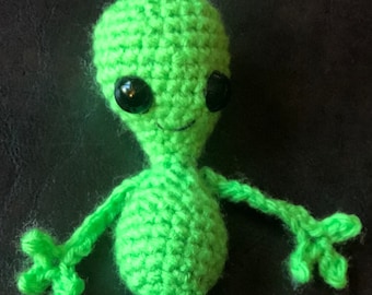 Pattern for Crochet Alien Friend With Optional Keychain - Beginner Crochet Pattern - Small Easy Amigurumi