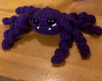 Crochet Pattern Spider Keychain - Beginner Crochet - Small Amigurumi Project