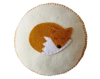 Sleepy Fox Pincushion Felt Appliqué PDF Sewing Pattern  - Appliqué & Embroidery - Instant Download - Easy to Sew
