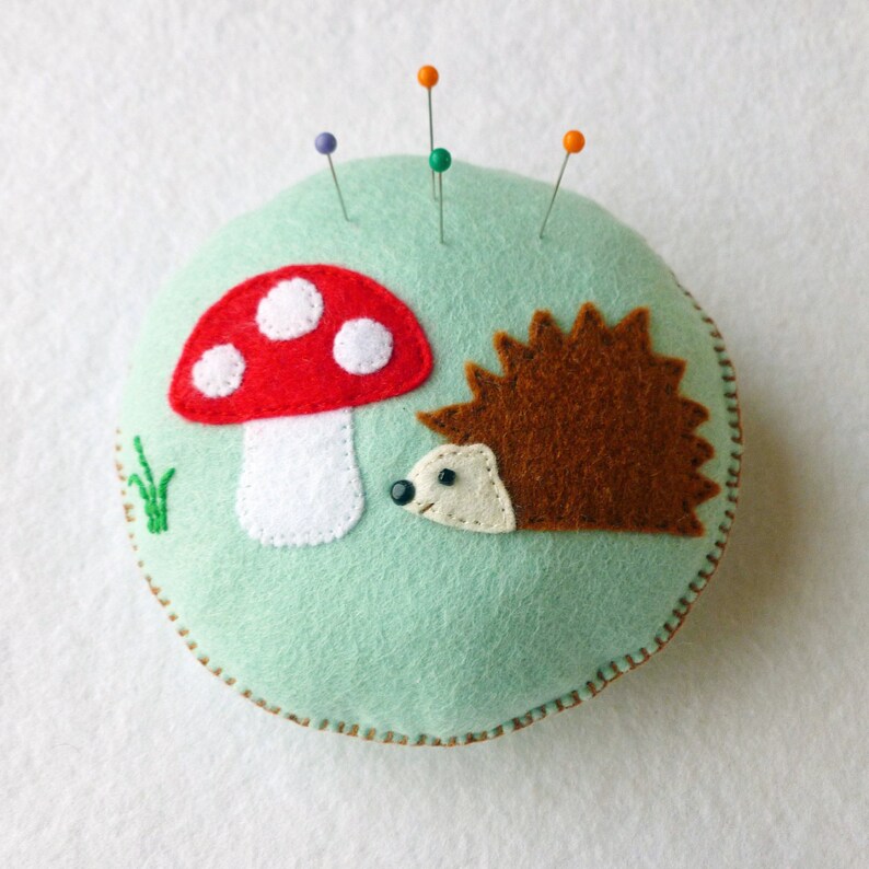 Hedgehog and Toadstool Pincushion Felt Appliqué PDF Sewing Pattern image 4