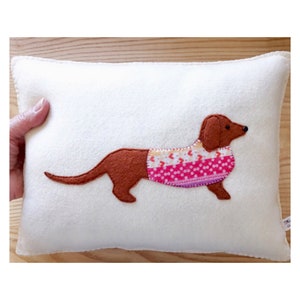 Dachshund Mini Pillow PDF Sewing Pattern, Sausage Dog, Felt Crafts, Instant Download, Easy to Sew image 3