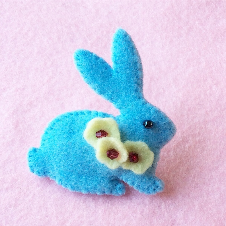 Bunny Brooch Pin PDF Sewing Pattern, Felt Crafts, Instant Download, Easy to Sew image 9