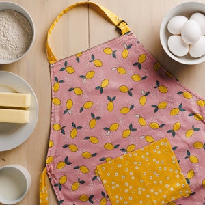 Lemon toddler apron, Montessori kids apron, Girl apron, cooking apron, pretend play, custom apron, child apron with pocket, gift for kid
