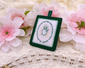 Hand Embroidered Green Scapular, Small, Latin, Option 1