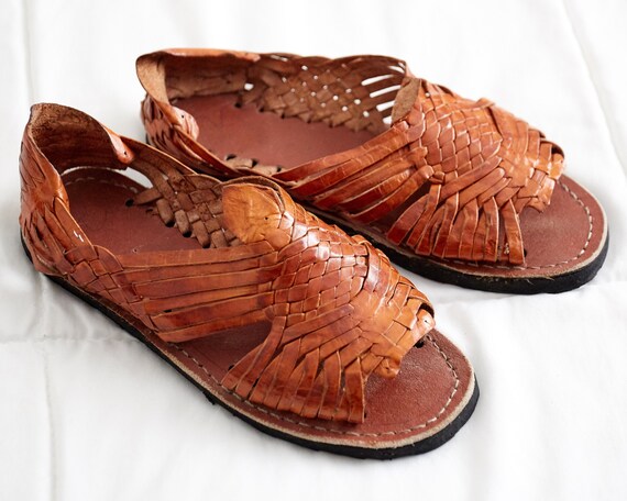 mexican chanclas with flowers