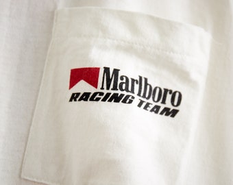 VTG 1990 Marlboro Racing Team T Shirt Sz. M Medium White Tee Deadstock Single Stitch Emerson Fittipaldi Indy Car Indianapolis 500 Axl Rose