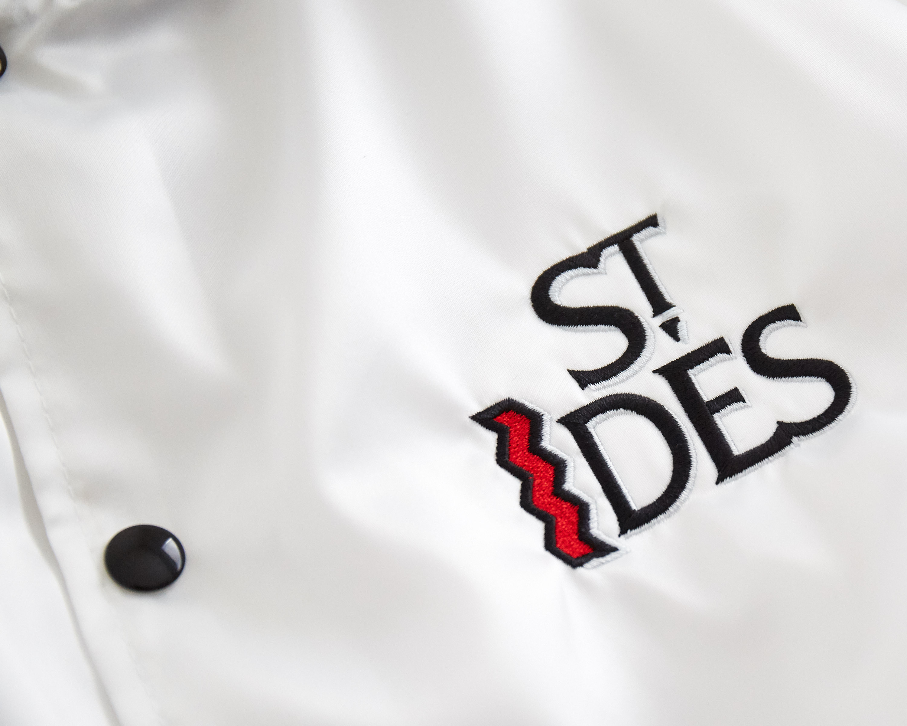 Veste Bomber Vintage Années 80 - Marque Dunbrooke - Satin Blanc - Taille M - Promotion VIRGIN VISION