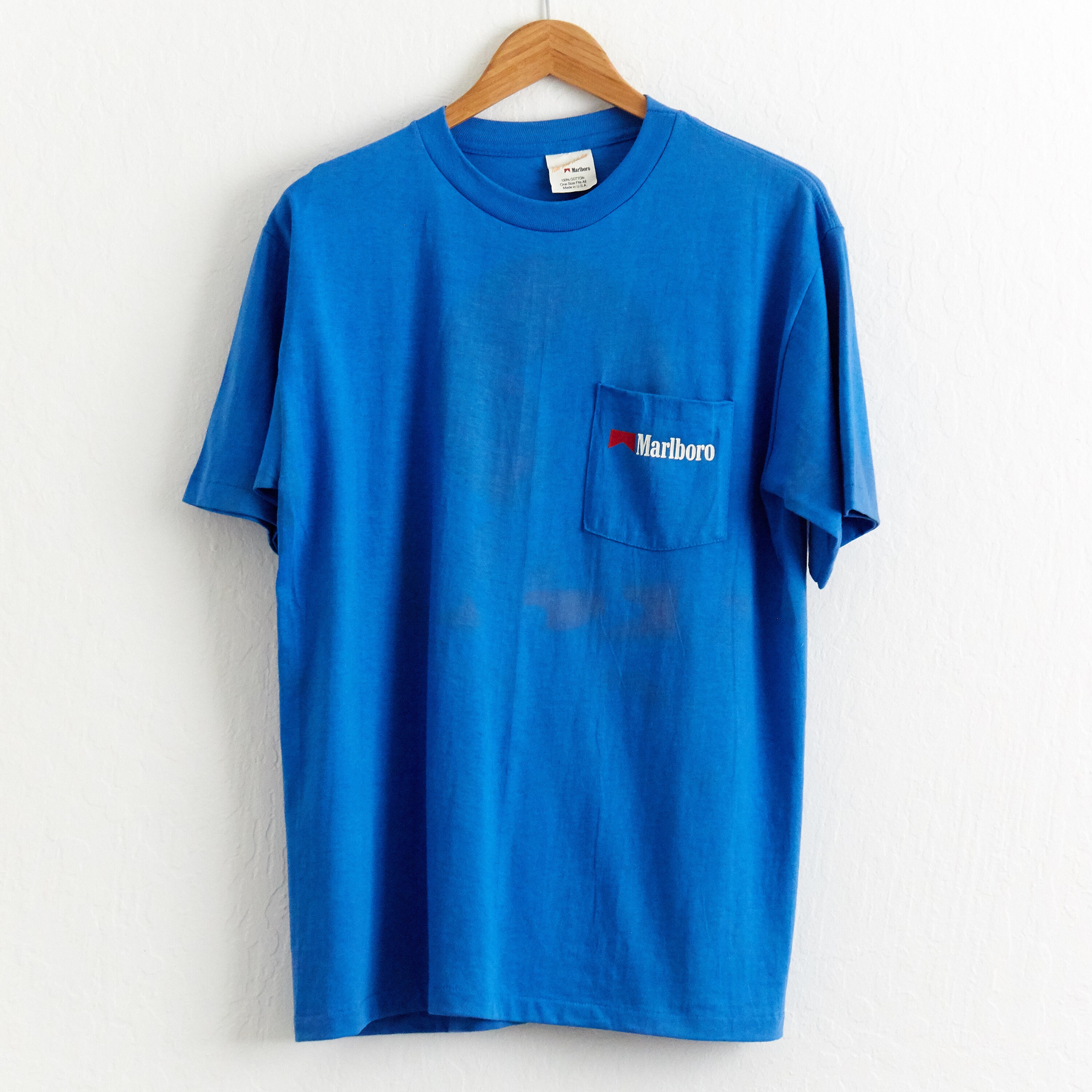 Vintage 90s Marlboro Coyote T-shirt: Wild West Collection, Royal 