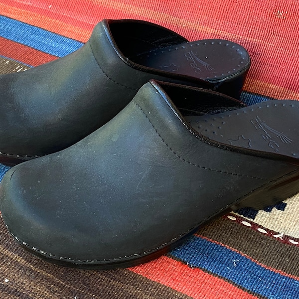 VTG Dansko Sonja Black Oiled Open Back Clogs Sz. 37 EU Leather Womens 6.5/7 US Dutch Denmark Sweden Scandinavian