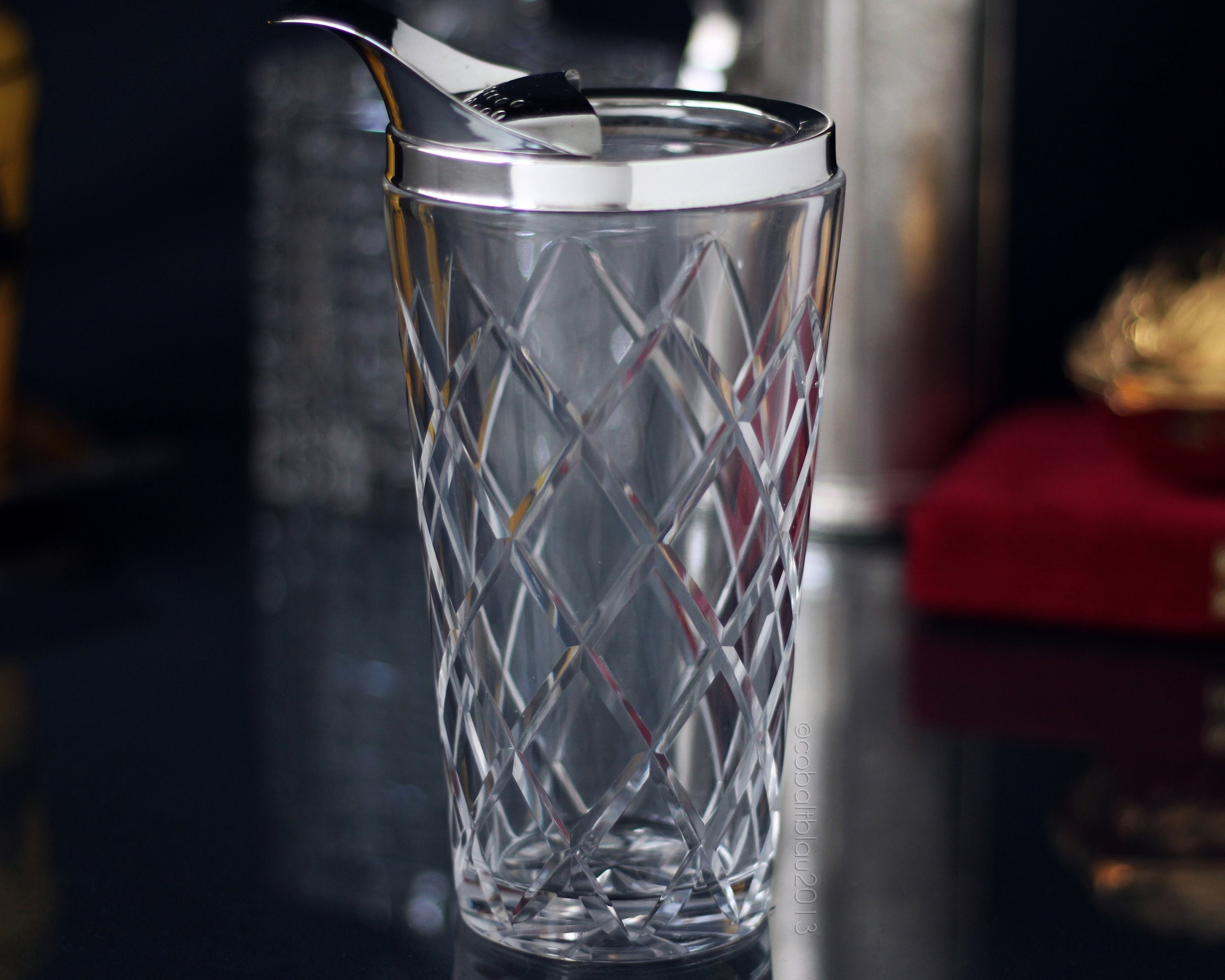 Godinger Beverage Pitcher Carafe, Cocktail Pitcher, Water Pitcher, Bar  Mixing Pitcher Glass - Dublin Collection, 34oz