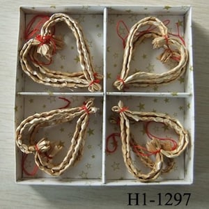 Scandinavian Straw Heart Ornaments - Box of 8 pieces