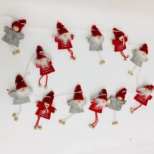 Scandinavian Garland with 12 felt Gnomes