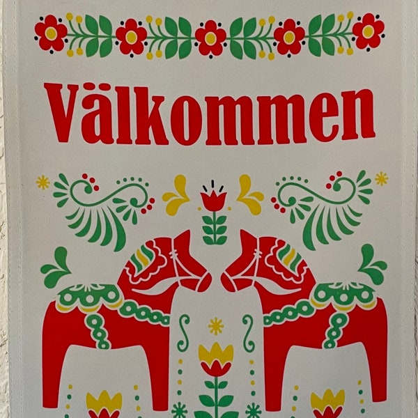 Garden Flag 12" x 17" - Swedish Välkommen Dala Horses