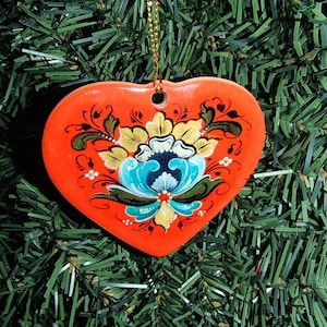 Ceramic Heart Ornament - Scandinavian Norwegian Rosemaling Heart 3&quot; x 2 3/4&quot;