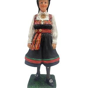 Vintage Scandinavian Norwegian Collectible Bunad Figure - Setesdal Lady
