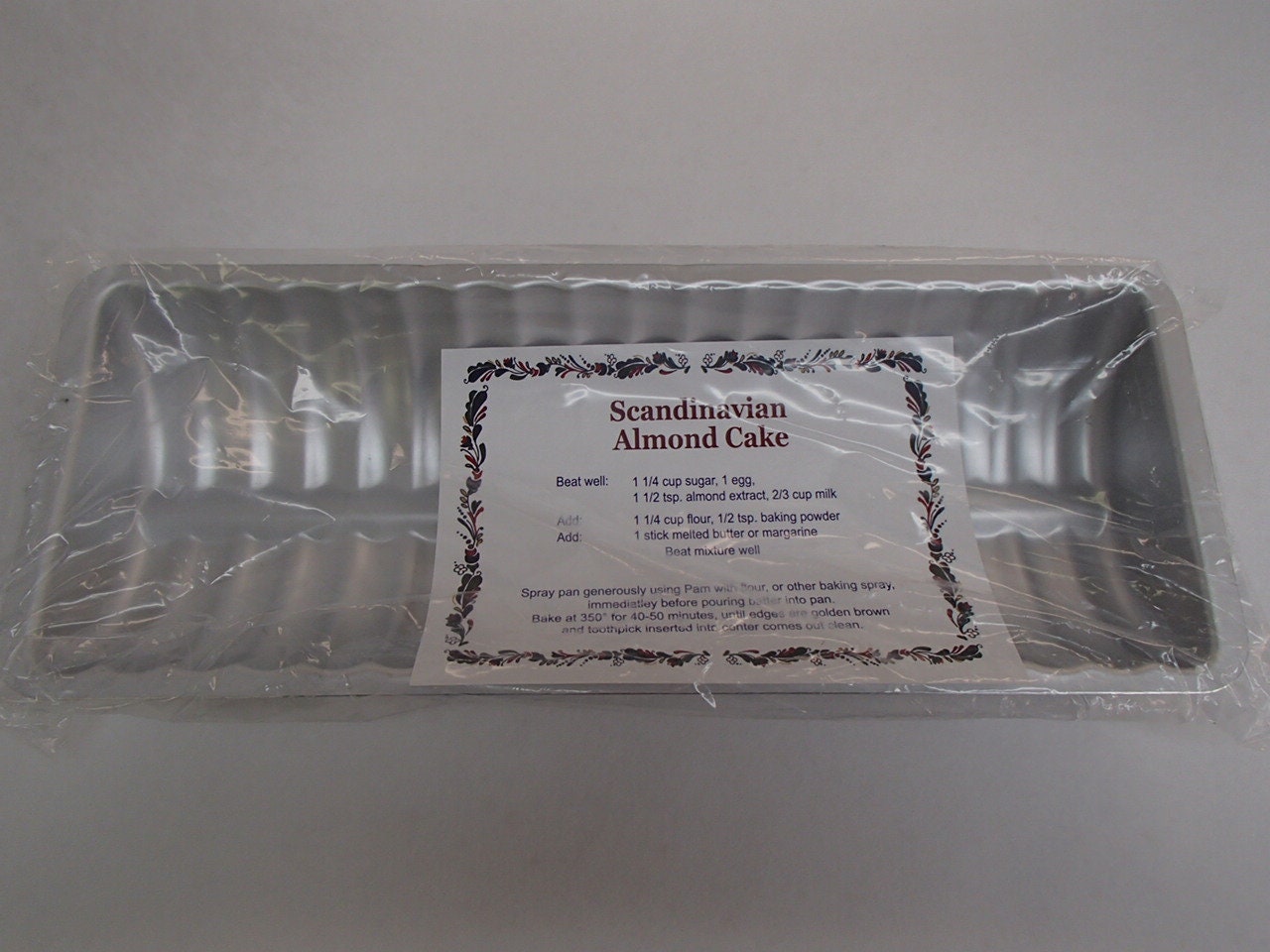 Almond Cake Pan & Tray Set