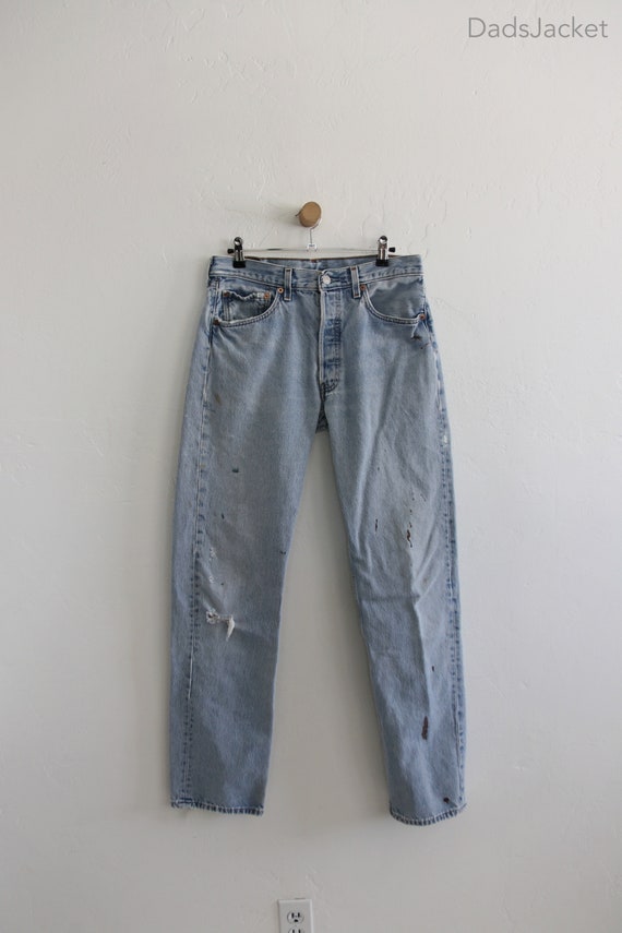 Levis 501 Light Wash Denim Button Fly Jeans 30 x … - image 1